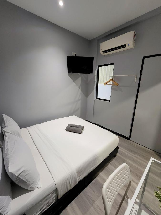 Gurney Coast Guest House By Sky Hive George Town Exterior photo
