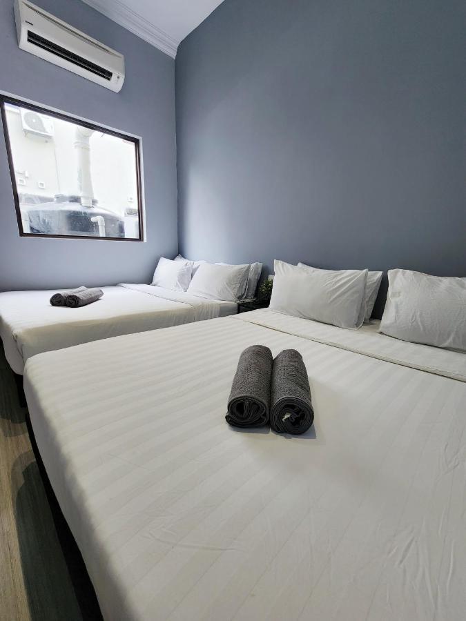 Gurney Coast Guest House By Sky Hive George Town Exterior photo