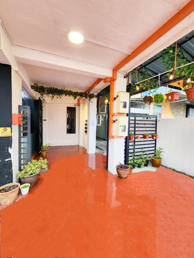 Gurney Coast Guest House By Sky Hive George Town Exterior photo